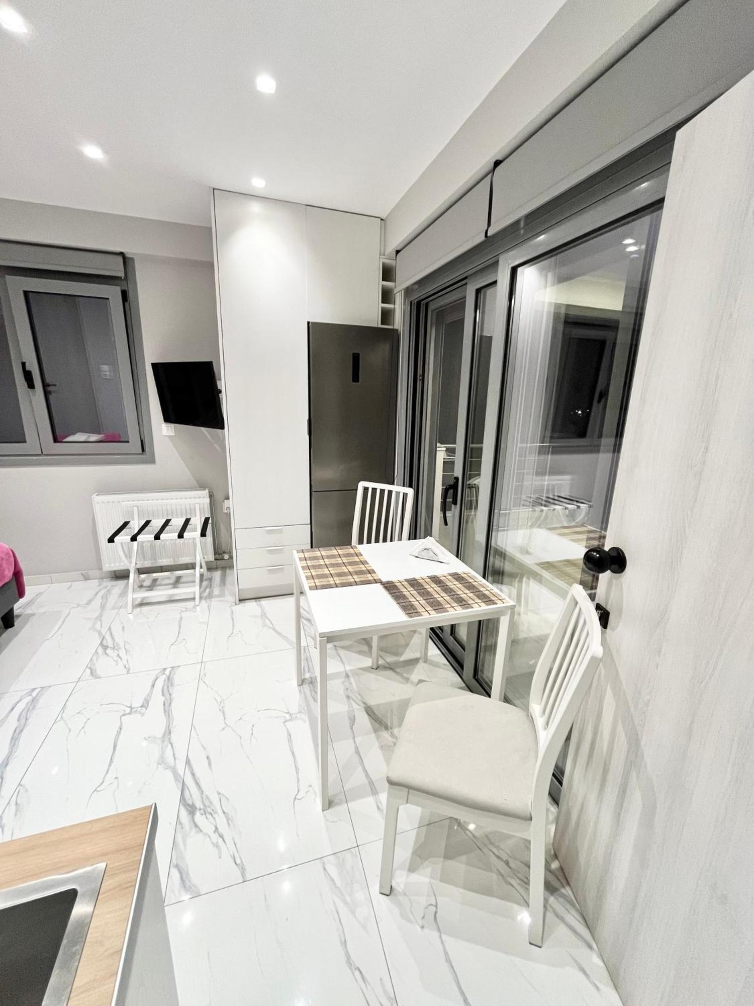 Blueline Apartment 2 Loutráki Dış mekan fotoğraf