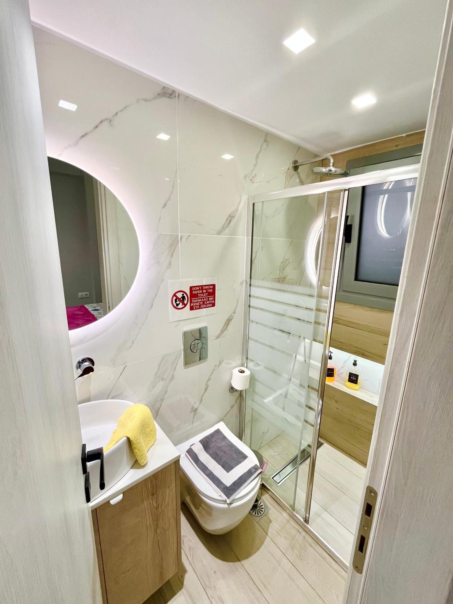Blueline Apartment 2 Loutráki Dış mekan fotoğraf